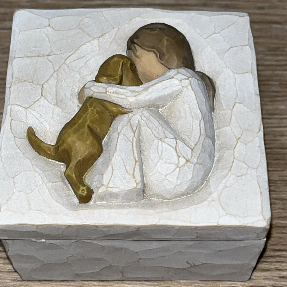 Vintage Willow Tree Dog Girl Trinket Box TRULY A FRIEND Demdaco Susan Lordi 2003